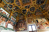 Mantova, Palazzo Te - Camera di Amore e Psiche, parete ovest e nord